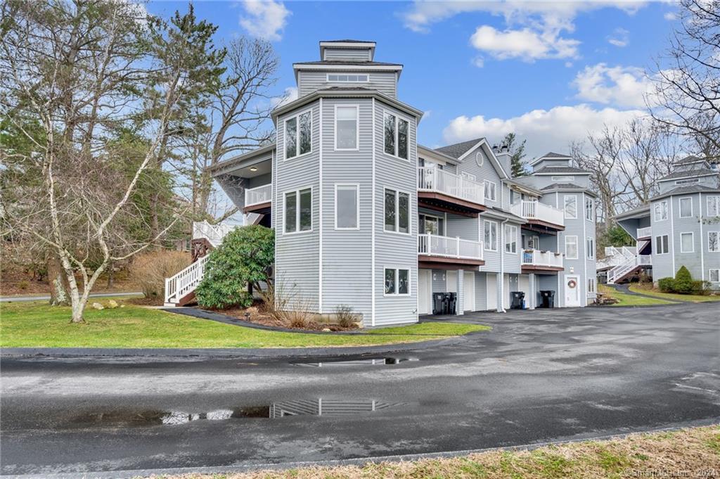 8 Quarry Dock Road Branford CT 06405