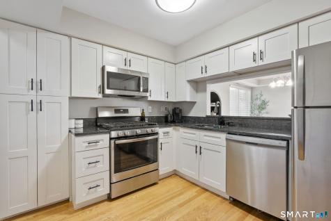 38 Harbour Close New Haven CT 06519