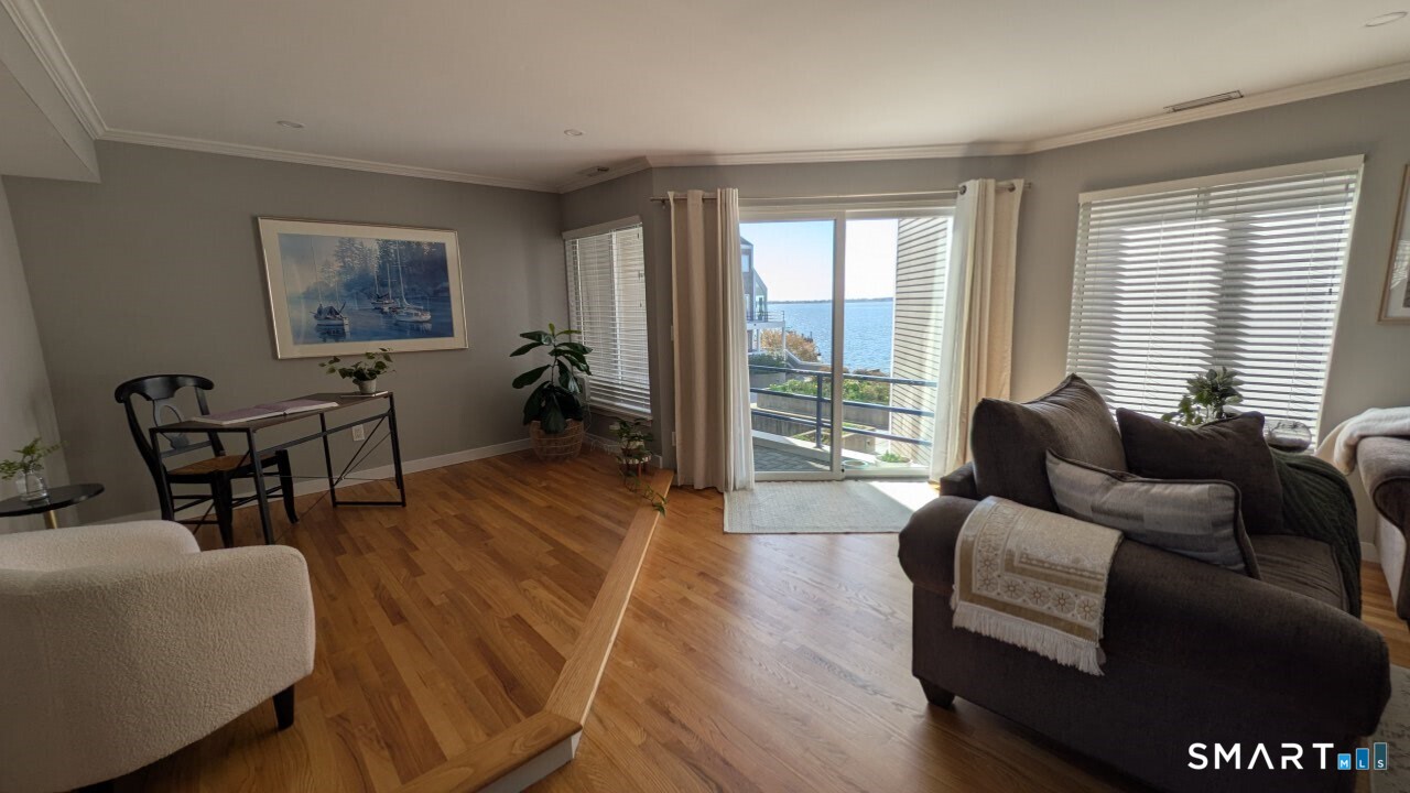 38 Harbour Close New Haven CT 06519