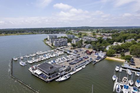 38 Harbour Close New Haven CT 06519