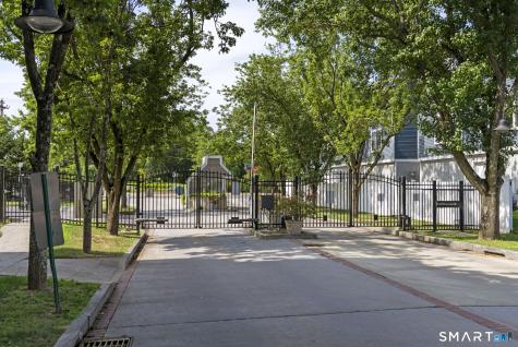 38 Harbour Close New Haven CT 06519