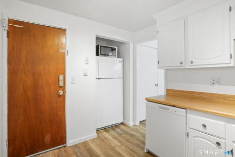 29 Canterbury Arms New Milford CT 06776