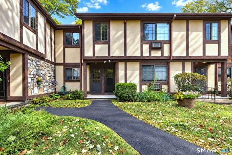 134 Foxwood Close Milford CT 06461