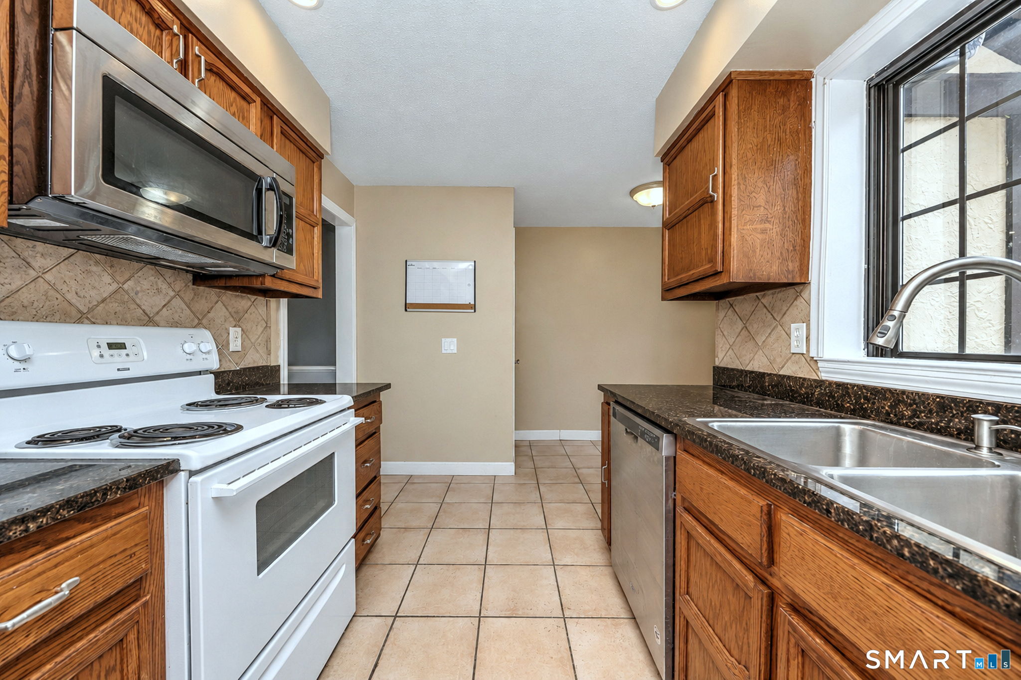 134 Foxwood Close Milford CT 06461