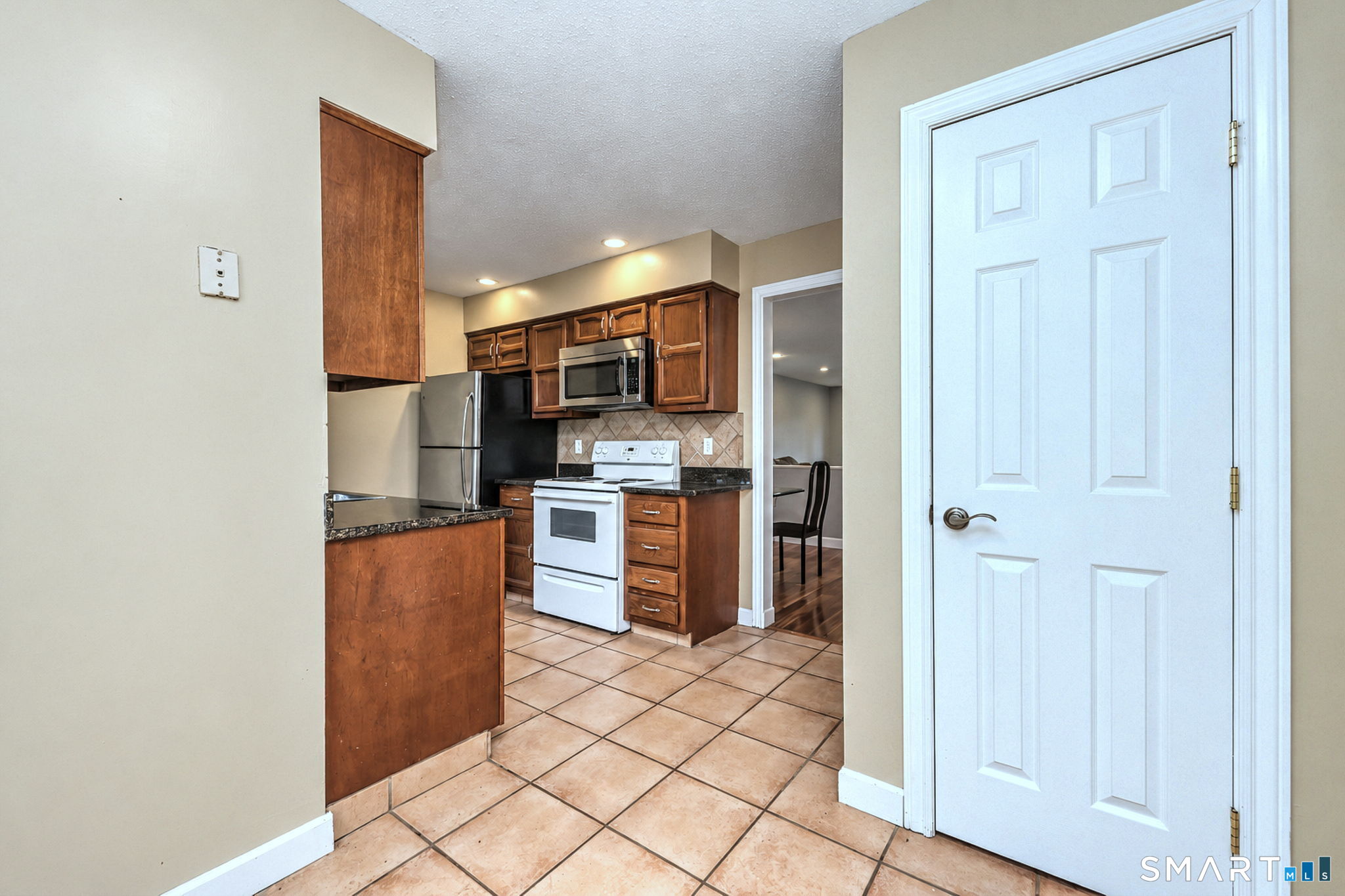 134 Foxwood Close Milford CT 06461