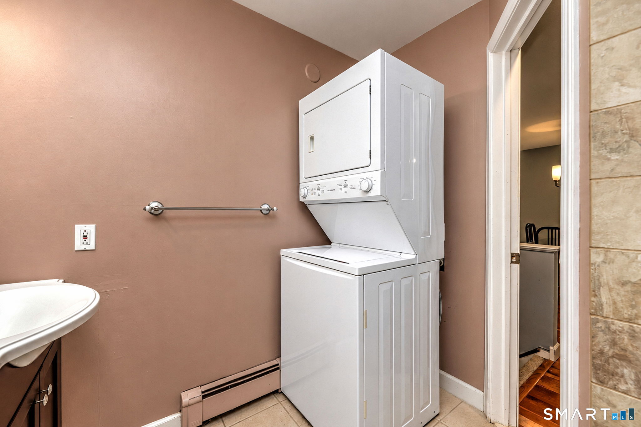 134 Foxwood Close Milford CT 06461