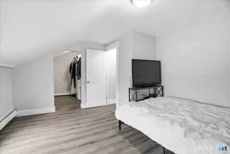67 Pomfret Street Putnam CT 06260