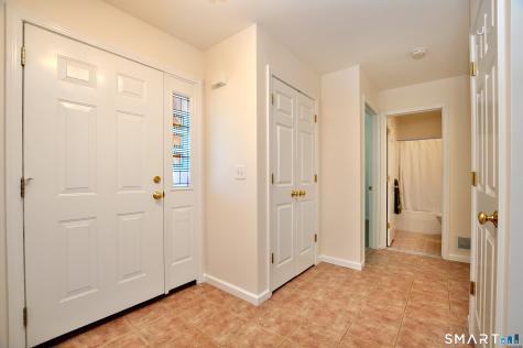 310 Kings Landing Windsor CT 06095