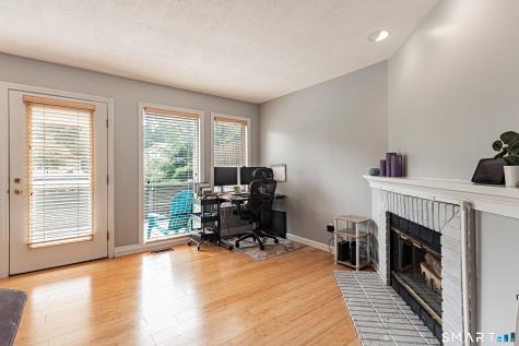 50 Far View Commons Southbury CT 06488