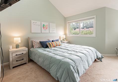 50 Far View Commons Southbury CT 06488