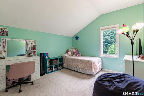 50 Far View Commons Southbury CT 06488