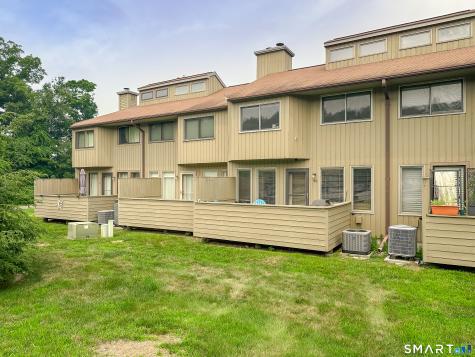50 Far View Commons Southbury CT 06488