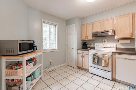 50 Far View Commons Southbury CT 06488