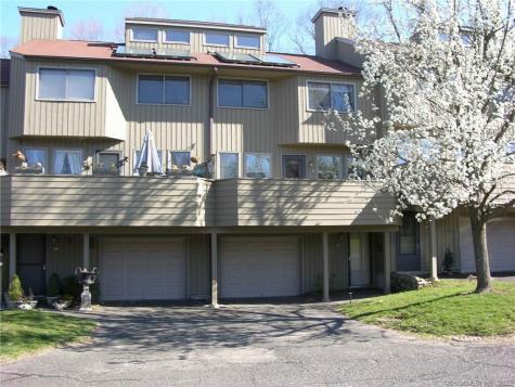 57 Far View Commons Southbury CT 06488