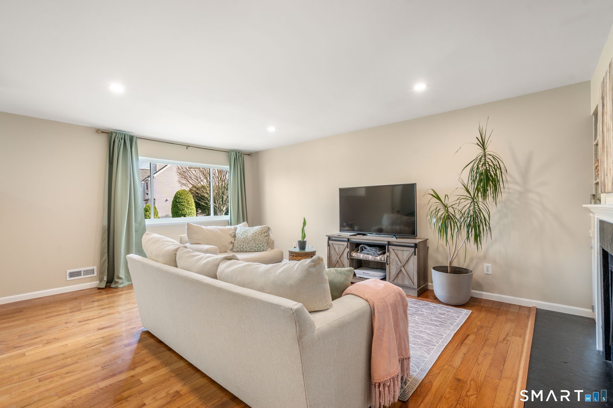 45 Country Place Shelton CT 06484
