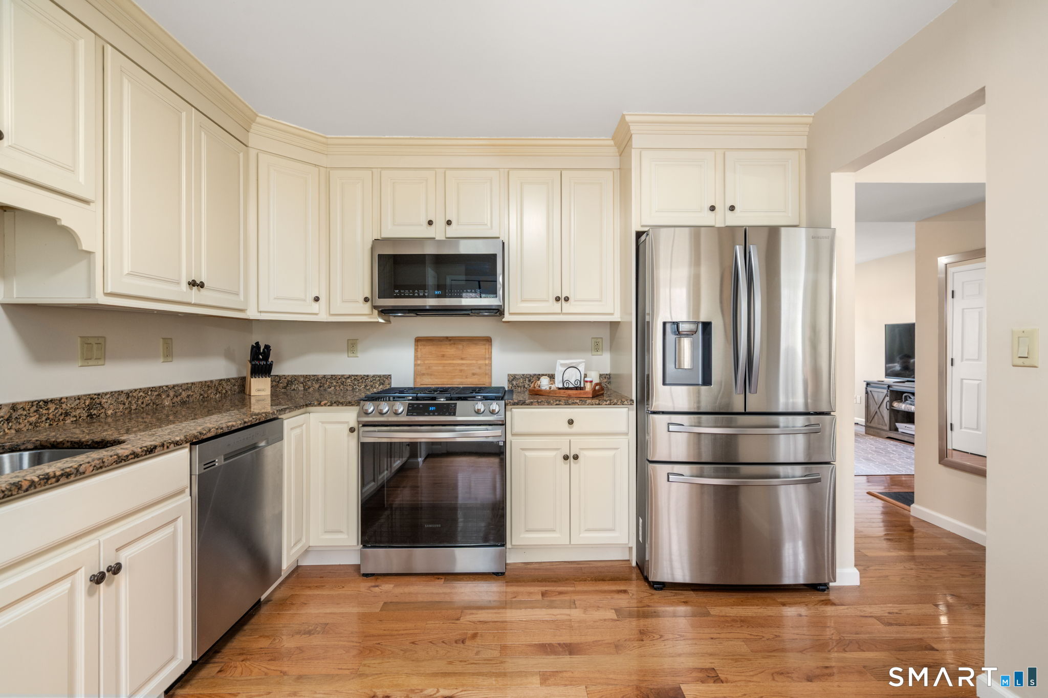 45 Country Place Shelton CT 06484