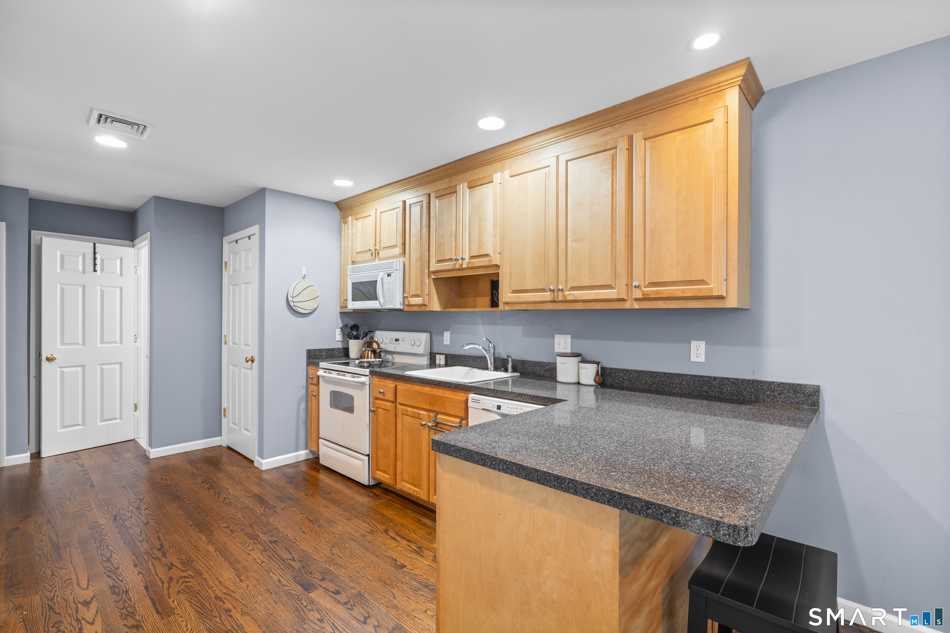12 Reggie Way East Windsor CT 06016