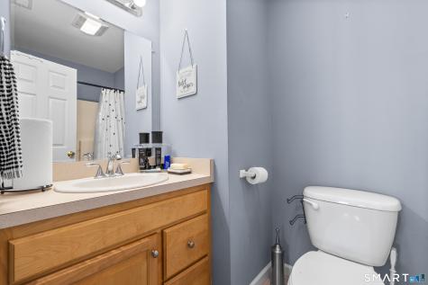 12 Reggie Way East Windsor CT 06016