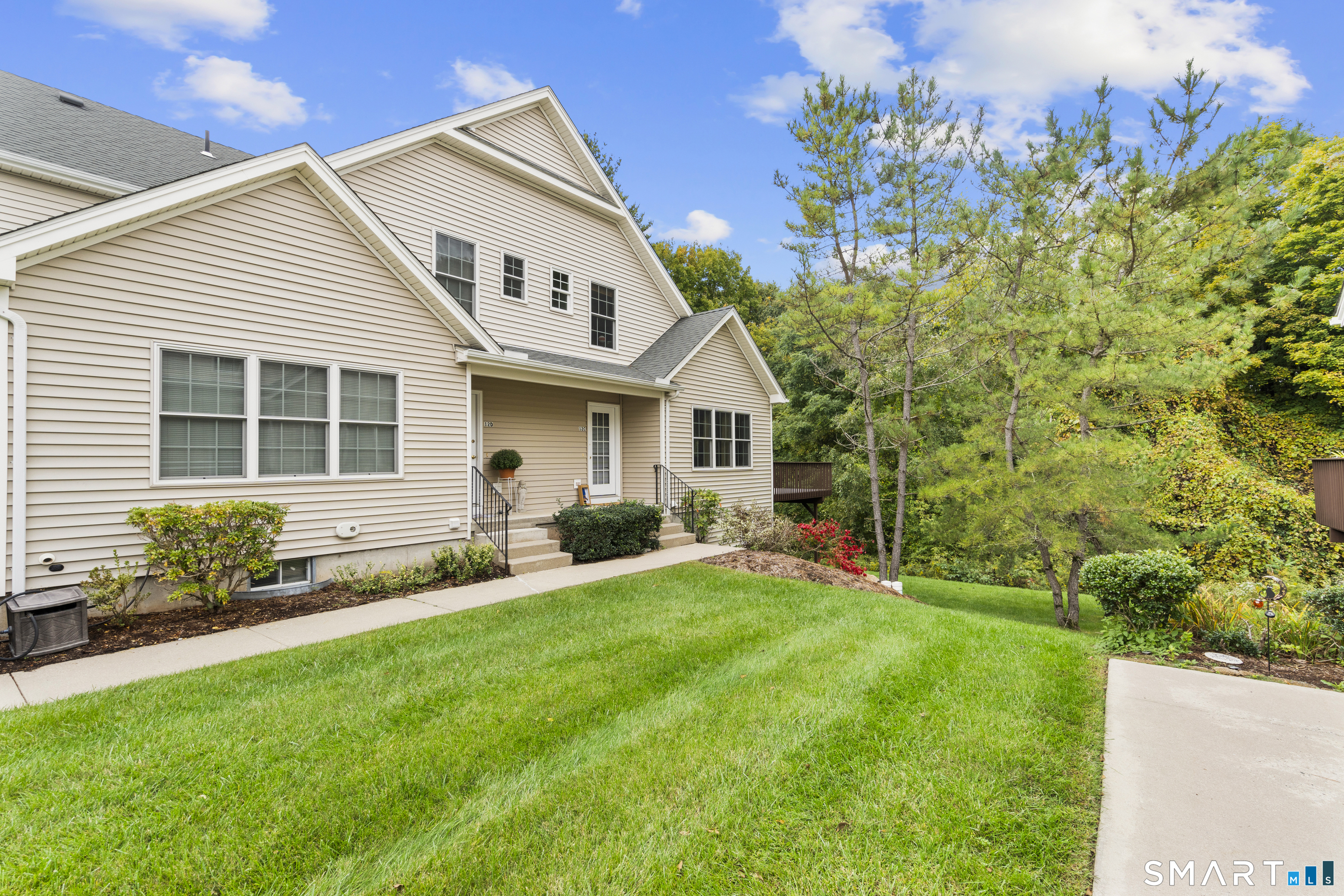 12 Reggie Way East Windsor CT 06016