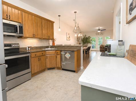 1985 West Street Southington CT 06489