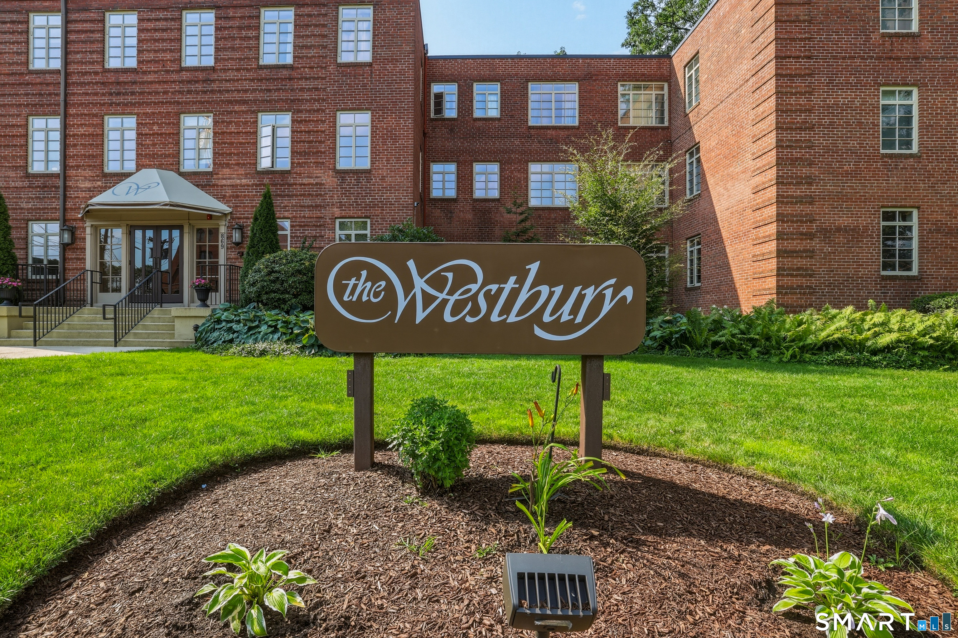 869 Farmington Avenue West Hartford CT 06119