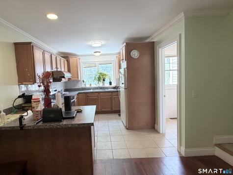 527 West Thames Street Norwich CT 06360
