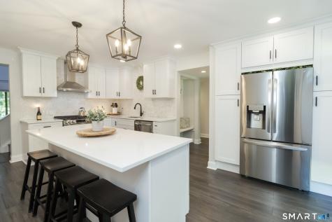 604 Plymouth Colony Branford CT 06405