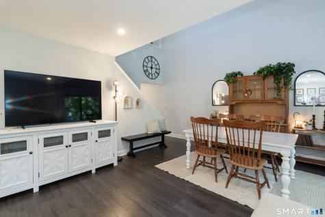 604 Plymouth Colony Branford CT 06405