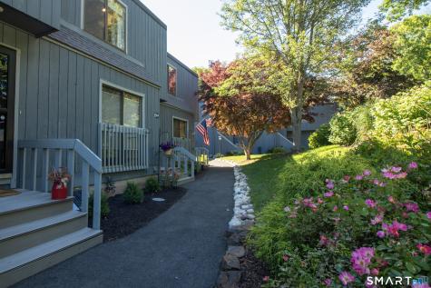 604 Plymouth Colony Branford CT 06405