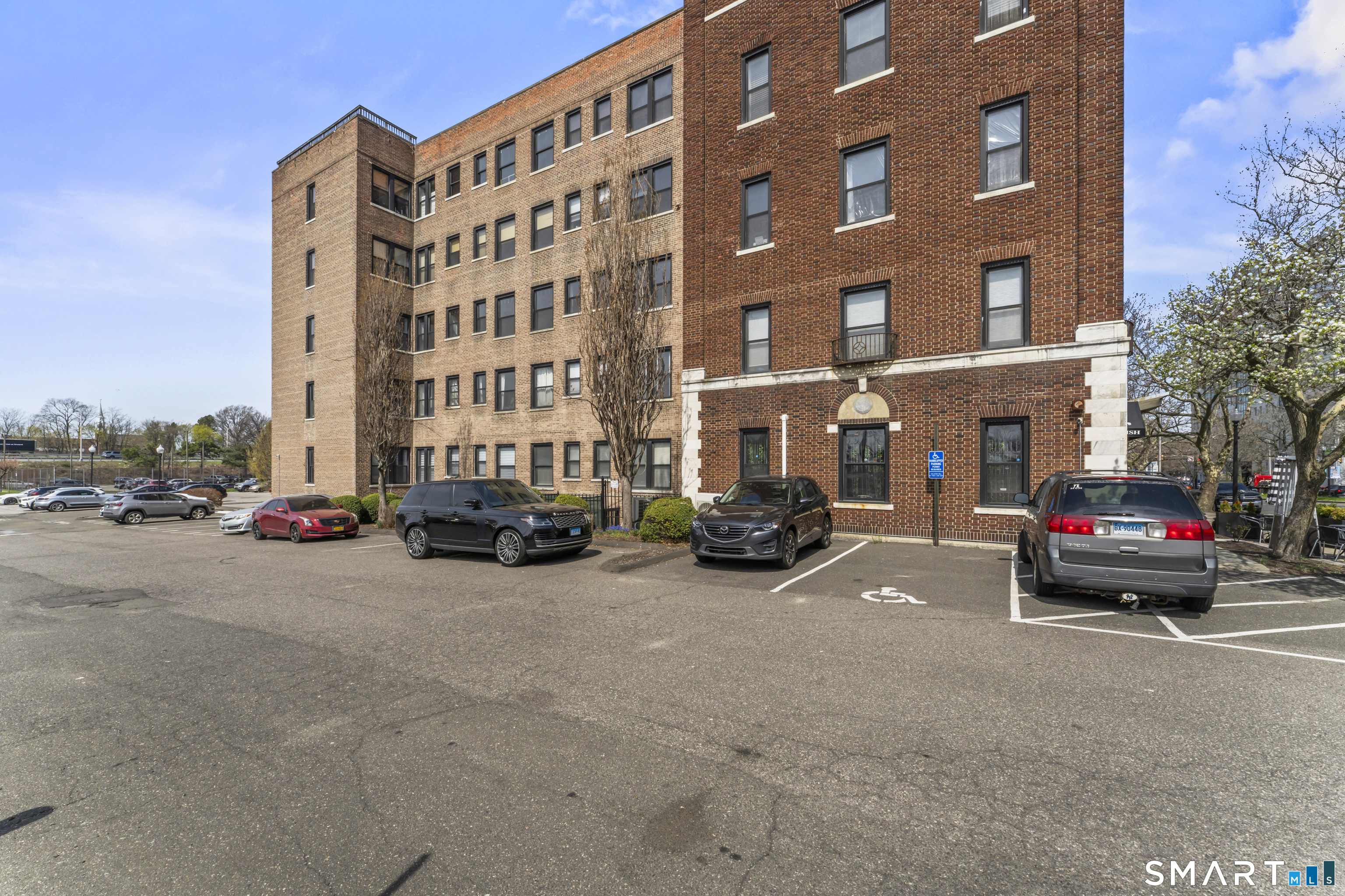 881 Lafayette Boulevard Bridgeport CT 06604