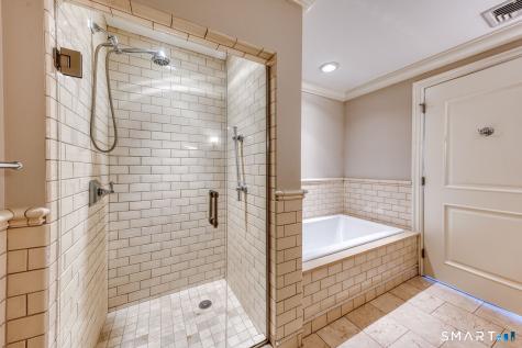 85 Memorial Road West Hartford CT 06107