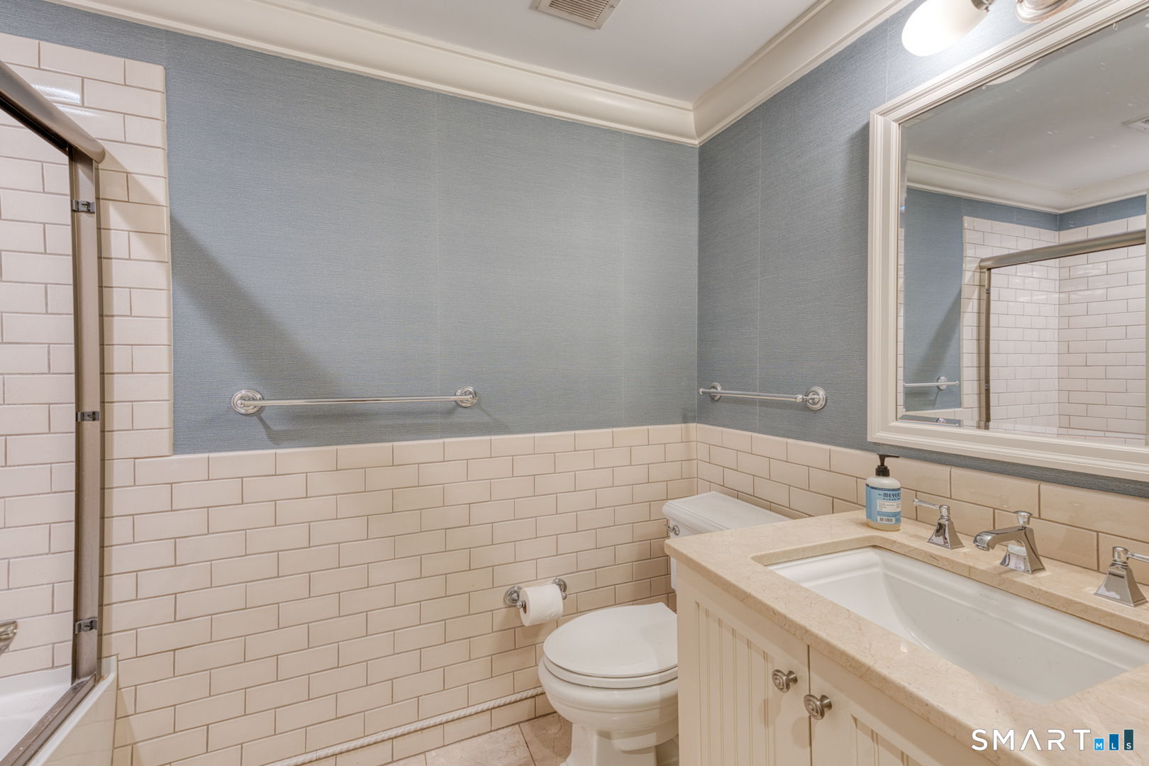 85 Memorial Road West Hartford CT 06107