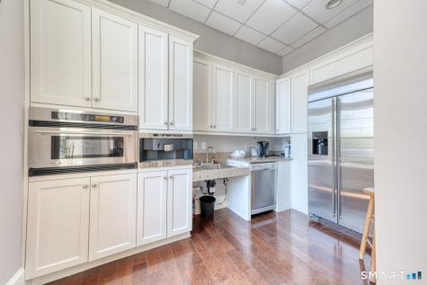 85 Memorial Road West Hartford CT 06107