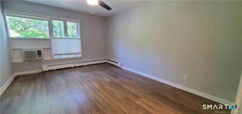 22 North Lake Drive Hamden CT 06517