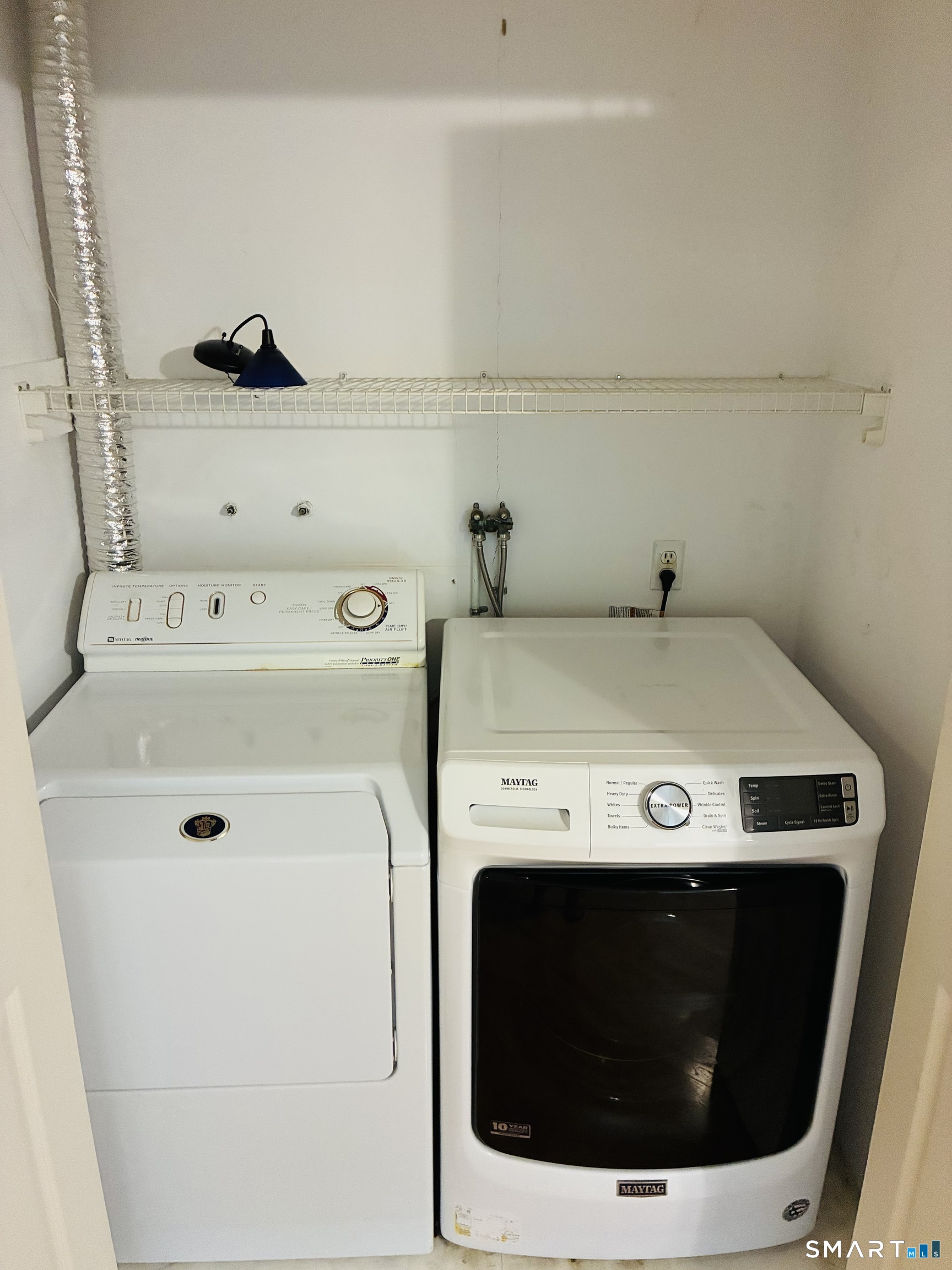 85 River Road Essex CT 06426