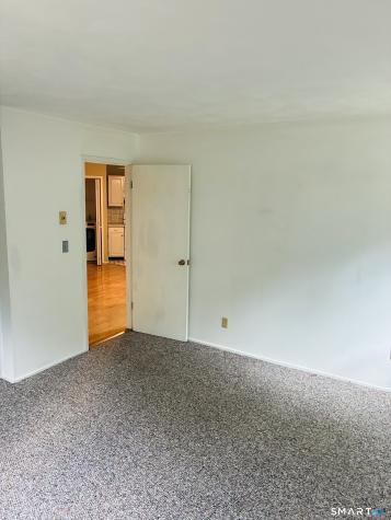 85 River Road Essex CT 06426