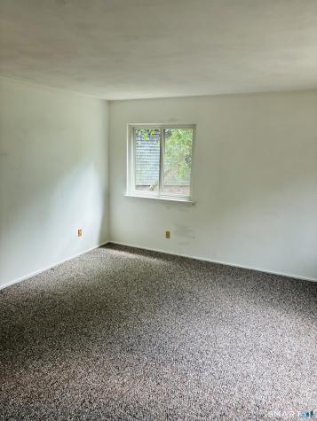85 River Road Essex CT 06426