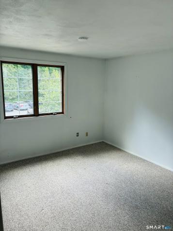 85 River Road Essex CT 06426