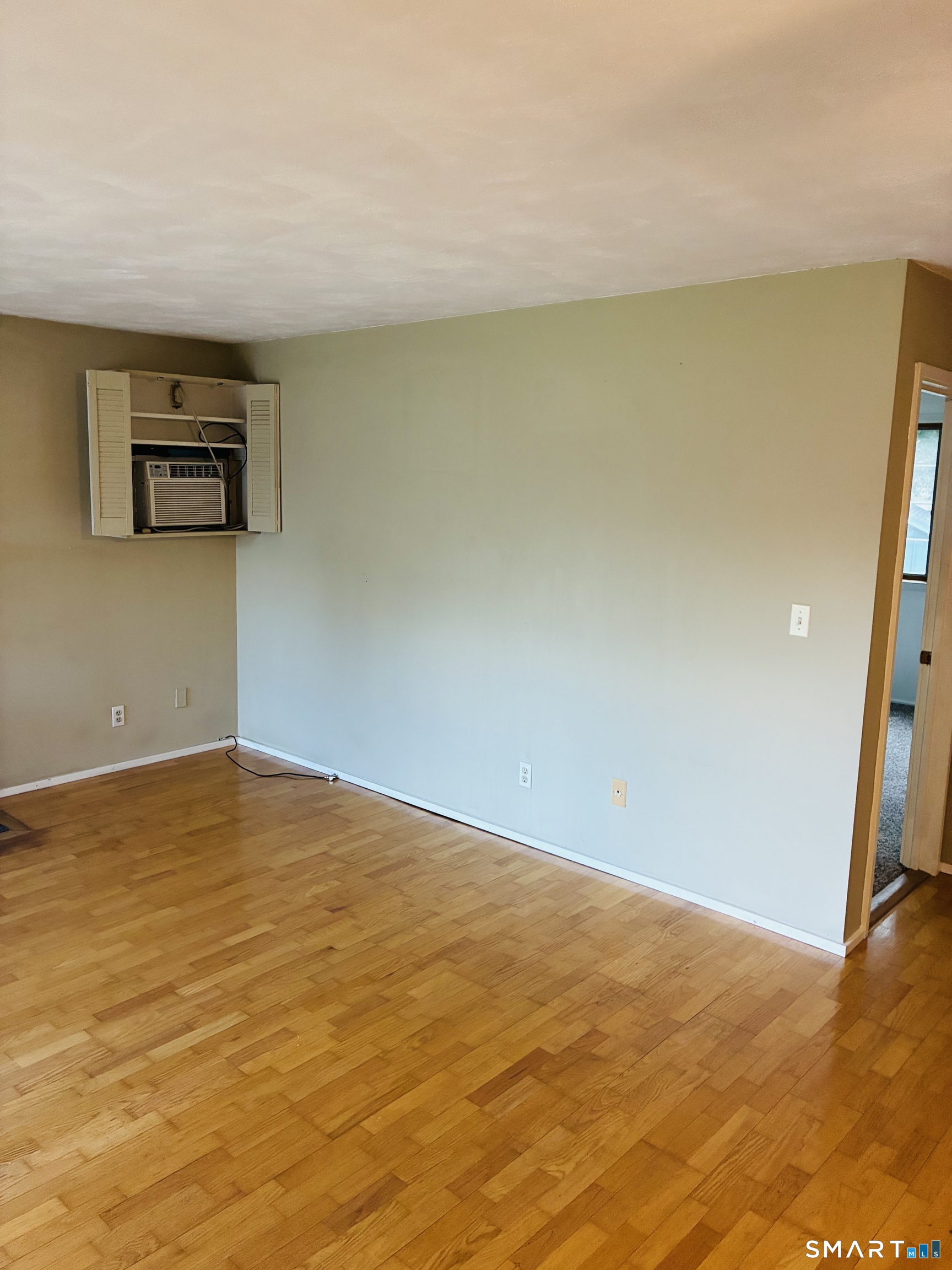 85 River Road Essex CT 06426