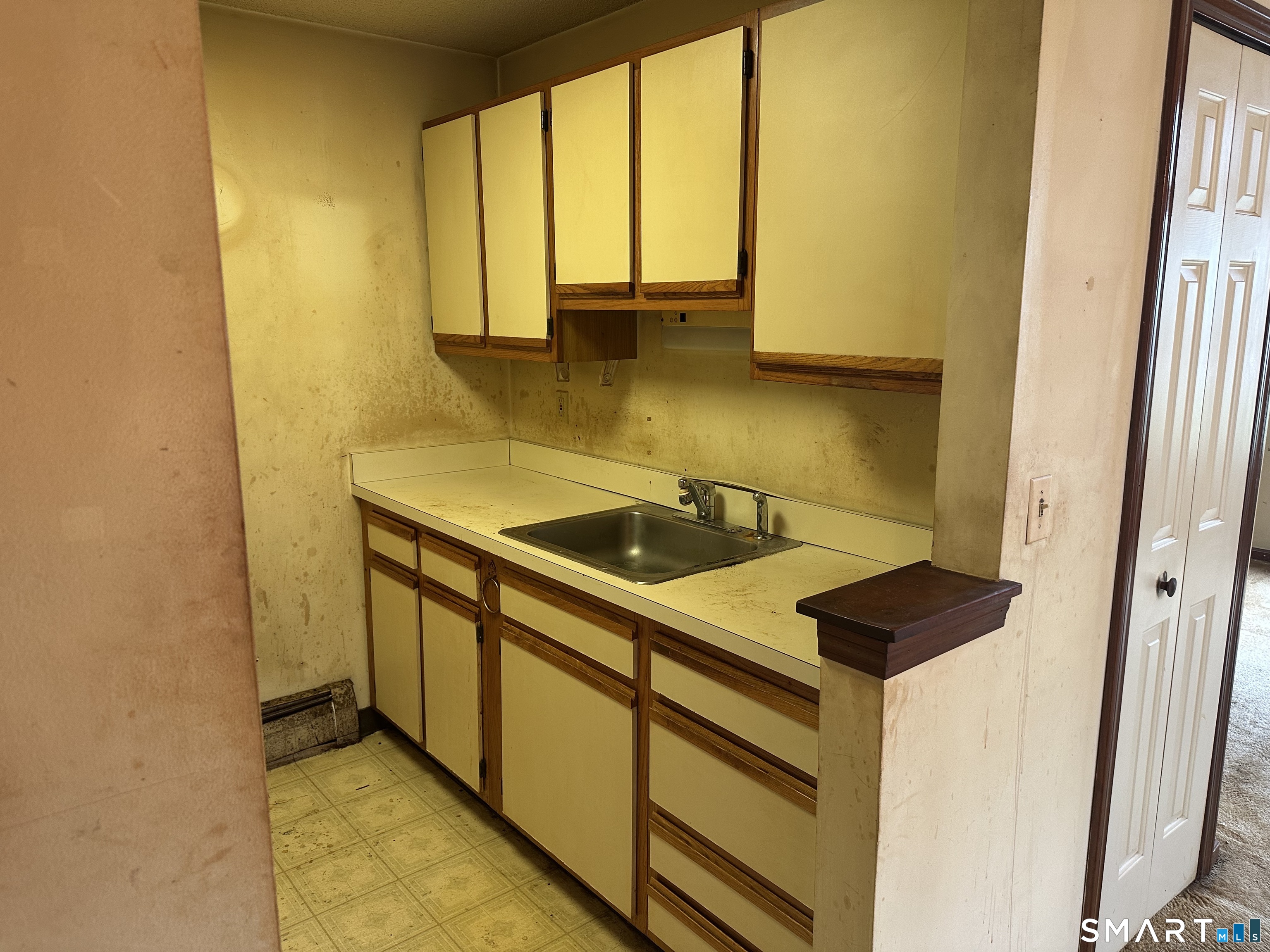 14 Pinney Street Ellington CT 06029