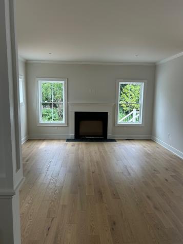 22 Village Circle Guilford CT 06437