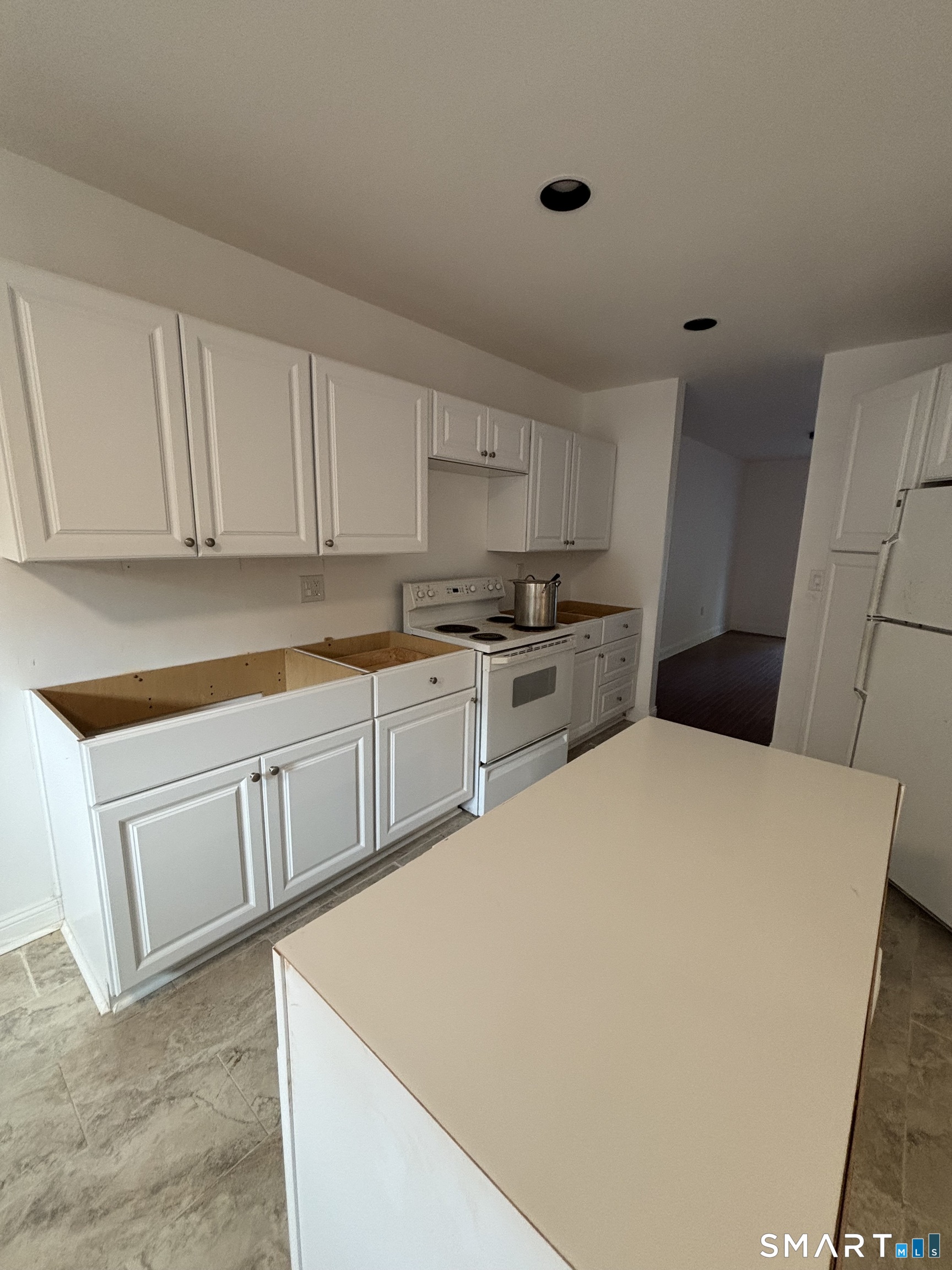 2 Madison Lane Avon CT 06001
