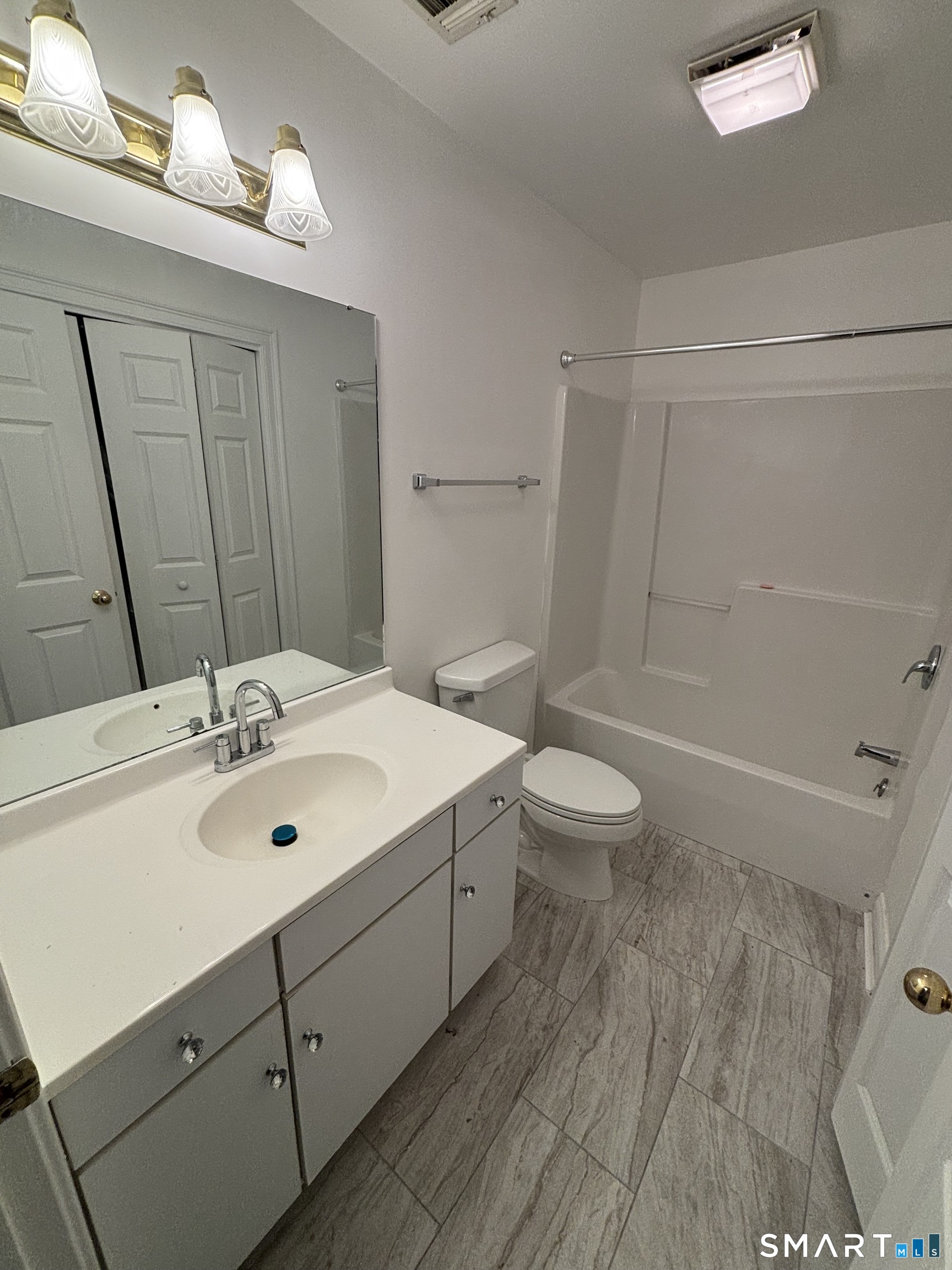 2 Madison Lane Avon CT 06001
