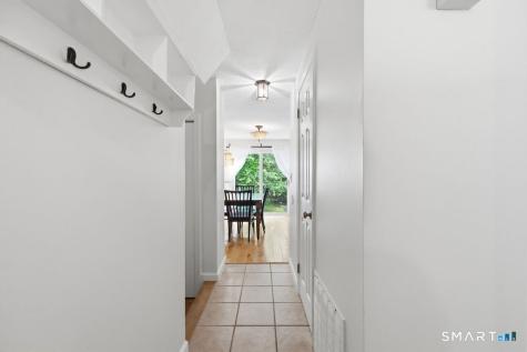 44 Conestoga Way Glastonbury CT 06033