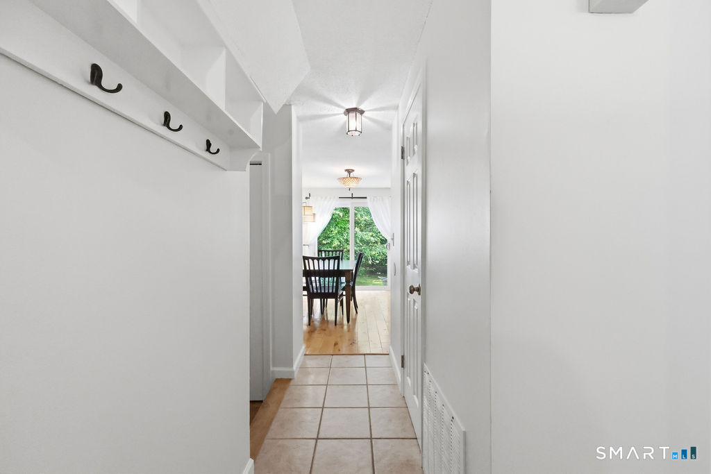 44 Conestoga Way Glastonbury CT 06033