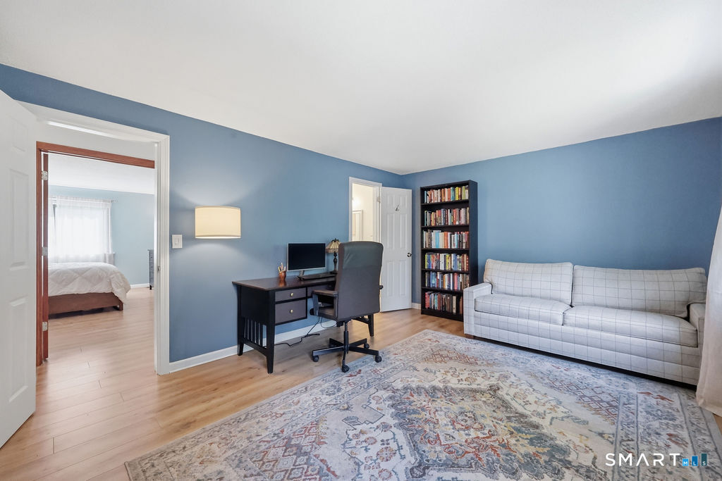 44 Conestoga Way Glastonbury CT 06033