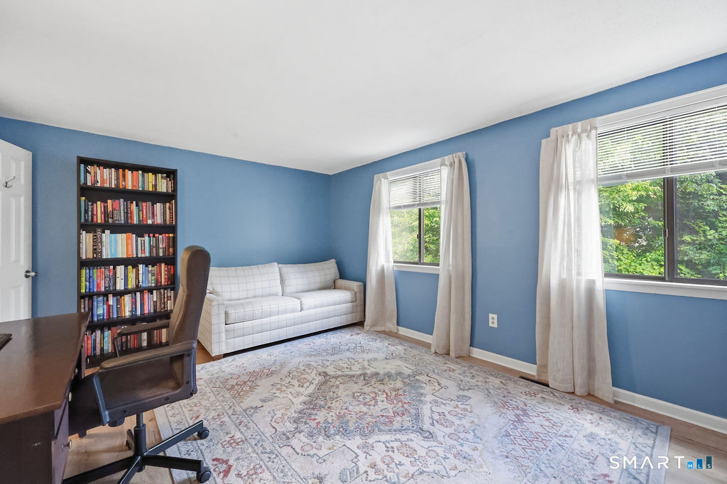 44 Conestoga Way Glastonbury CT 06033