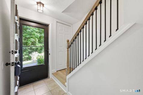 44 Conestoga Way Glastonbury CT 06033