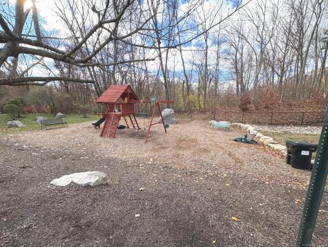 1206 Eaton Court Danbury CT 06811