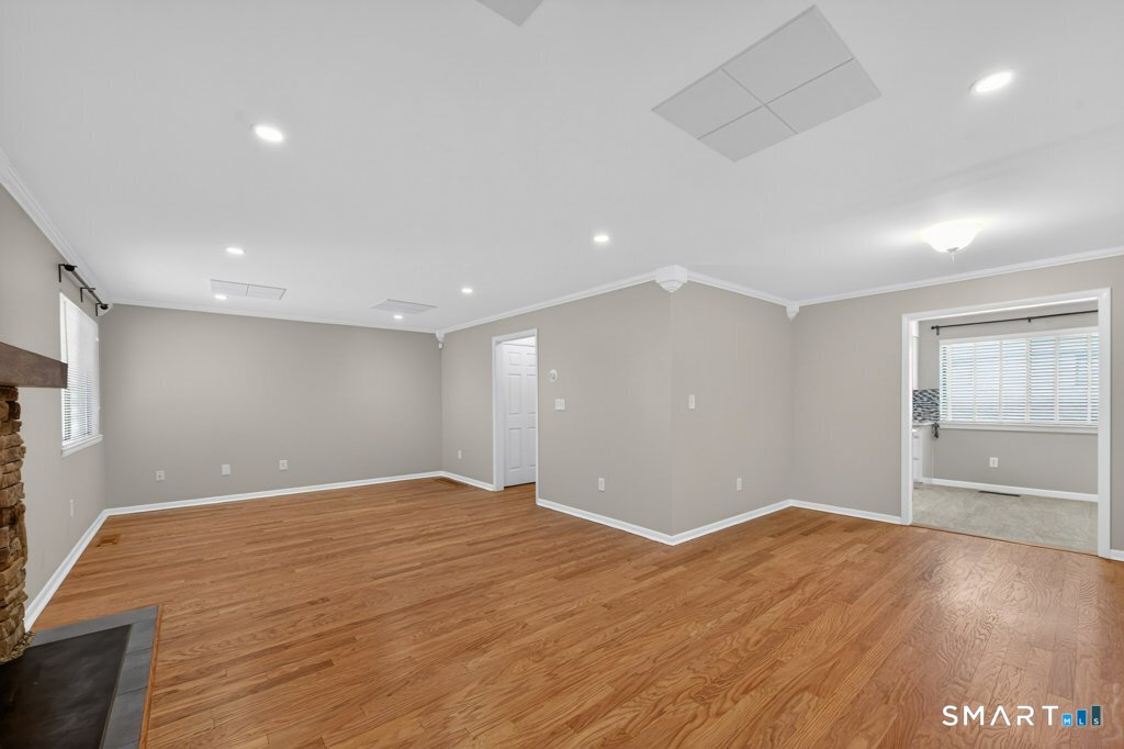 175 Beacon Hill Common Beacon Falls CT 06403